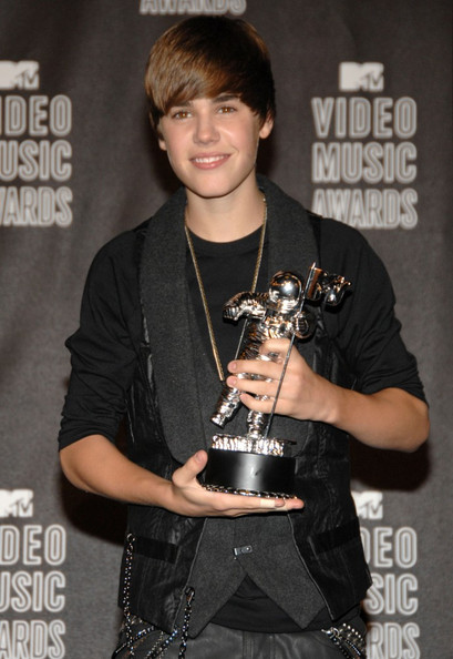 2010 MTV Video Music Awards - Revolvy